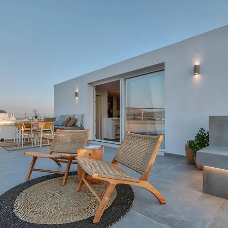 Nautica - Grand With Jacuzzi