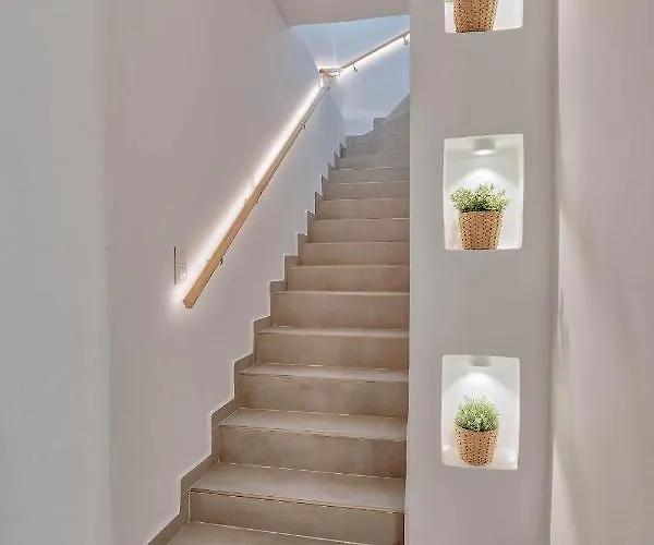 Nautica - Grand With Jacuzzi *