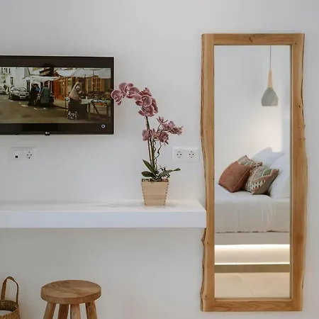 Nautica - Grand With Jacuzzi Daire Andiparos