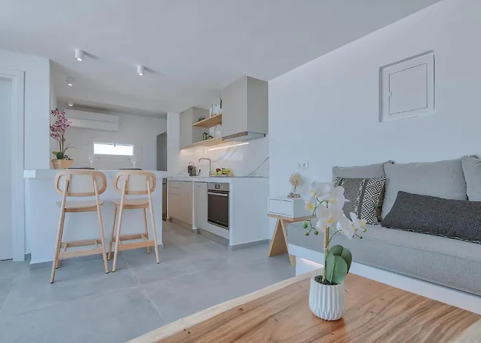 Apartment Nautica - Grand With Jacuzzi *